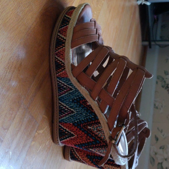 Reba Shoes - Reba Wedge Sandals(REPOSH)